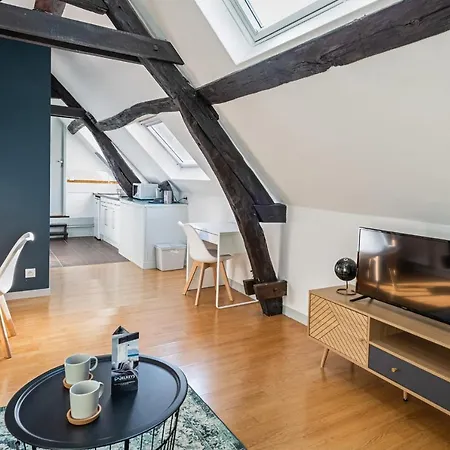 Lägenhet Nice And Charming Flat On The Old Roofs - Welkeys *