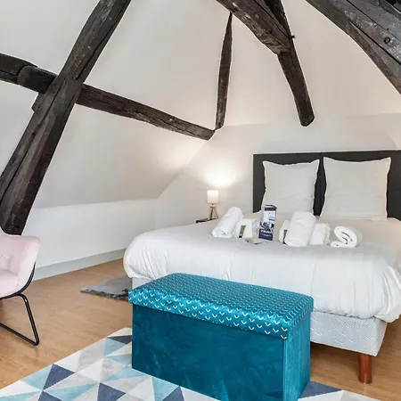 Nice And Charming Flat On The Old Roofs - Welkeys * Rouen